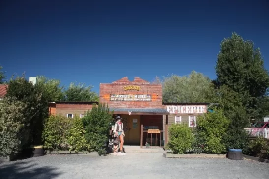 Les P’tites Maisons dans la Prairie – Camping